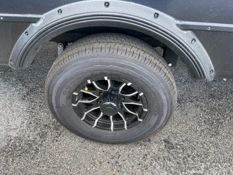 2025 Forest River 2025 Forest River Grand Surveyor - thumbnail 12