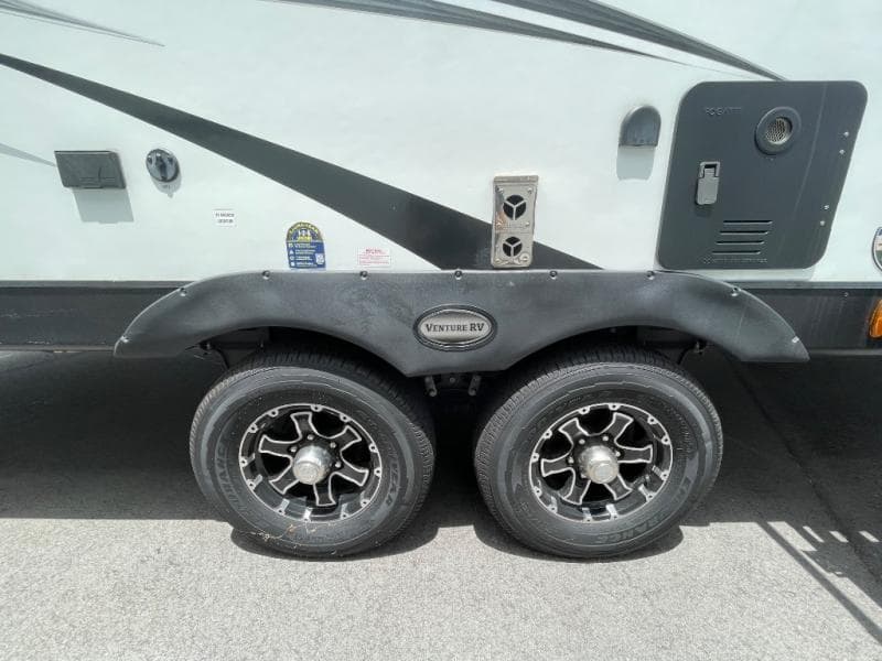 2024 Venture RV 2024 Venture RV SportTrek Touring Edition - thumbnail 10