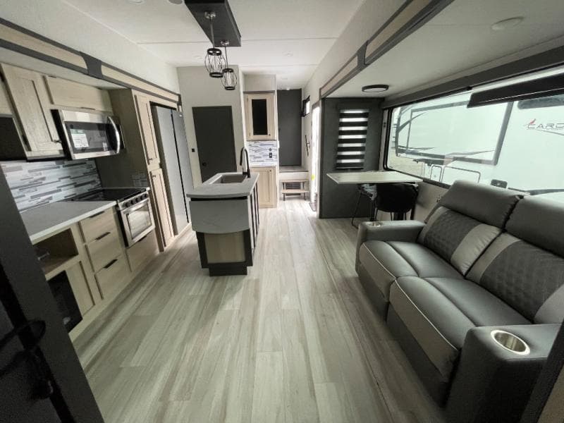 2025 Forest River 2025 Forest River Cardinal - thumbnail 19