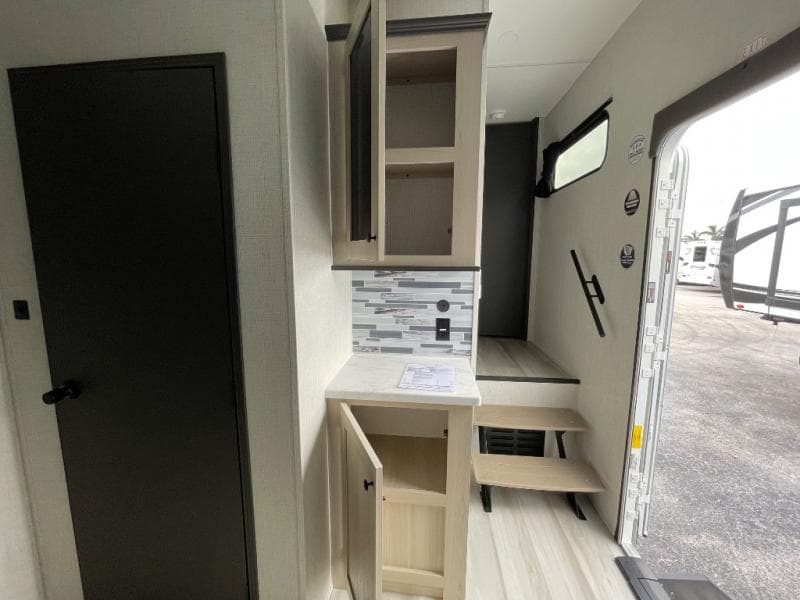 2025 Forest River 2025 Forest River Cardinal - thumbnail 20