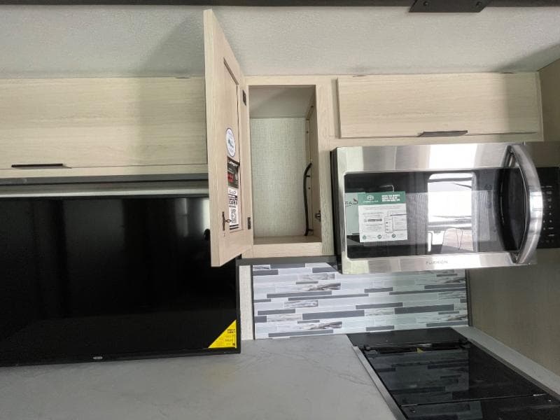 2025 Forest River 2025 Forest River Cardinal - thumbnail 28