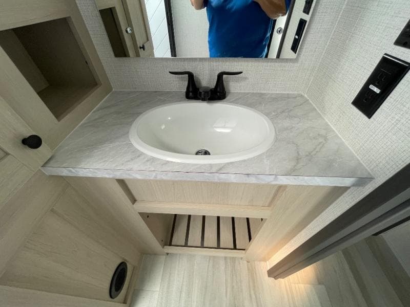 2025 Forest River 2025 Forest River Cardinal - thumbnail 38