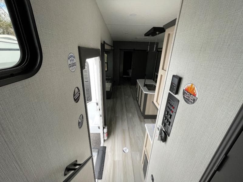 2025 Forest River 2025 Forest River Cardinal - thumbnail 55