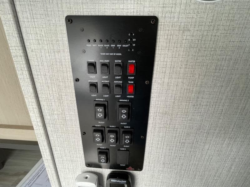 2025 Forest River 2025 Forest River Cardinal - thumbnail 57