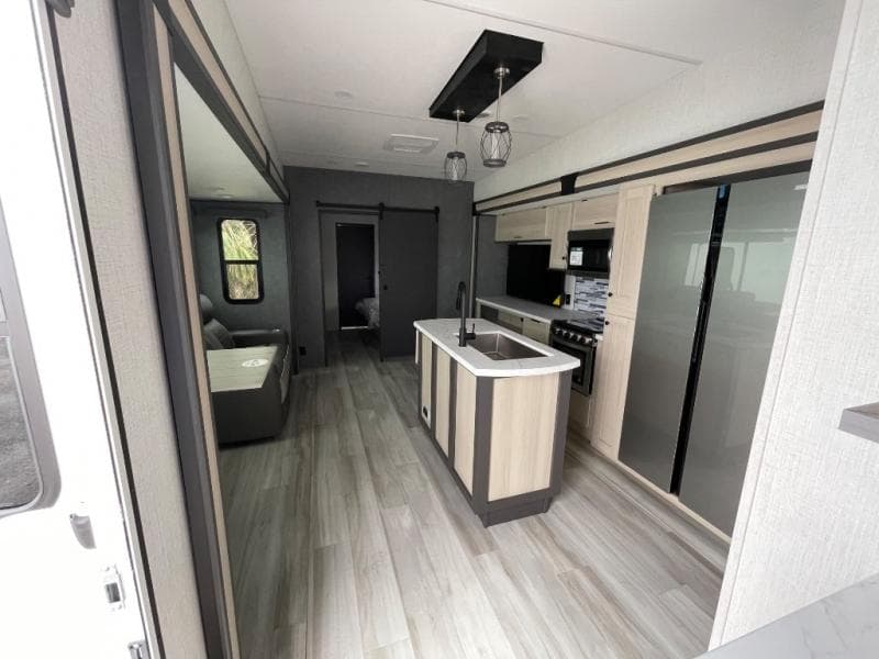 2025 Forest River 2025 Forest River Cardinal - thumbnail 60