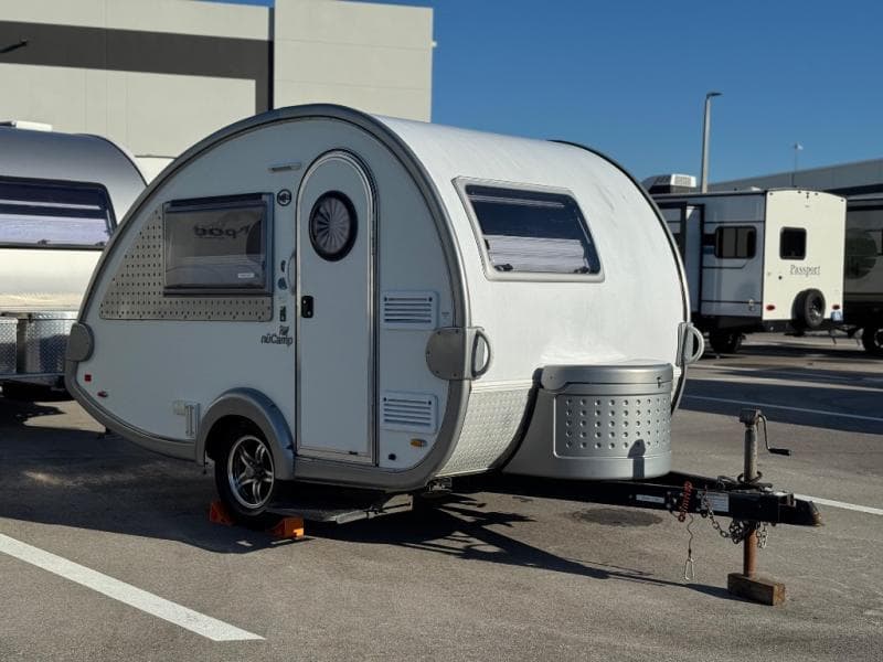 2018 nuCamp TAB 320S