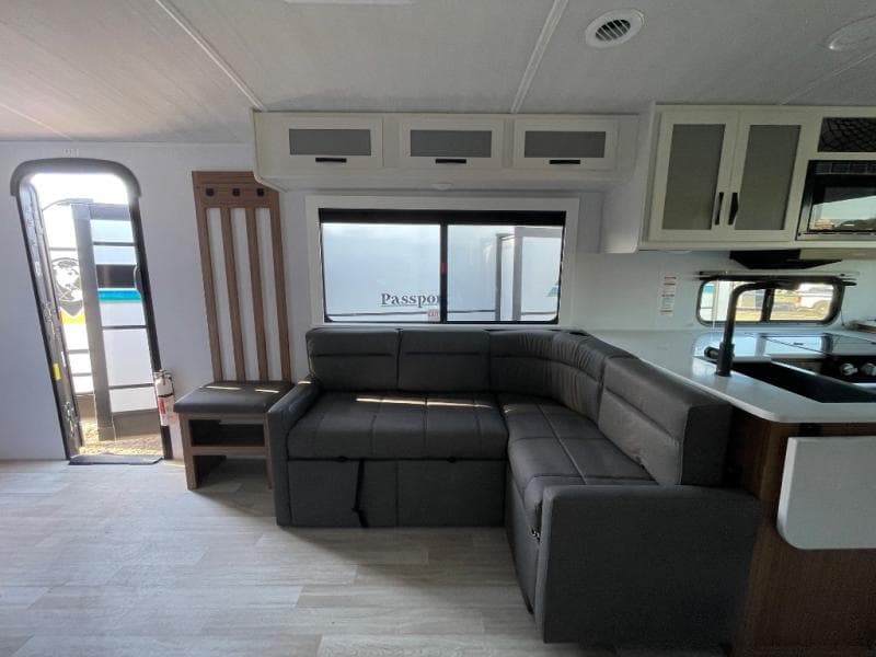2025 Keystone RV 2025 Keystone RV Passport - thumbnail 5