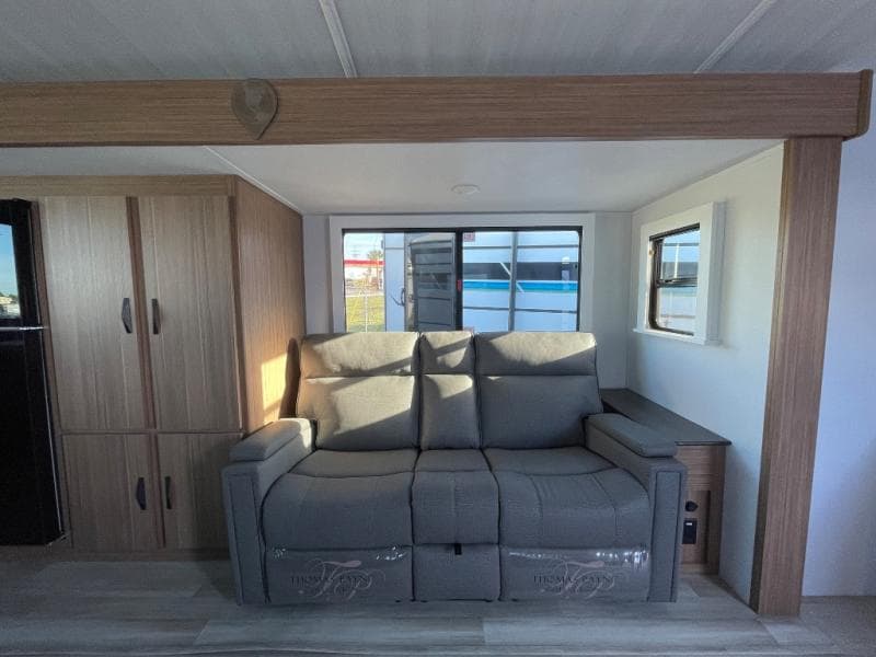 2025 Keystone RV 2025 Keystone RV Passport - thumbnail 10