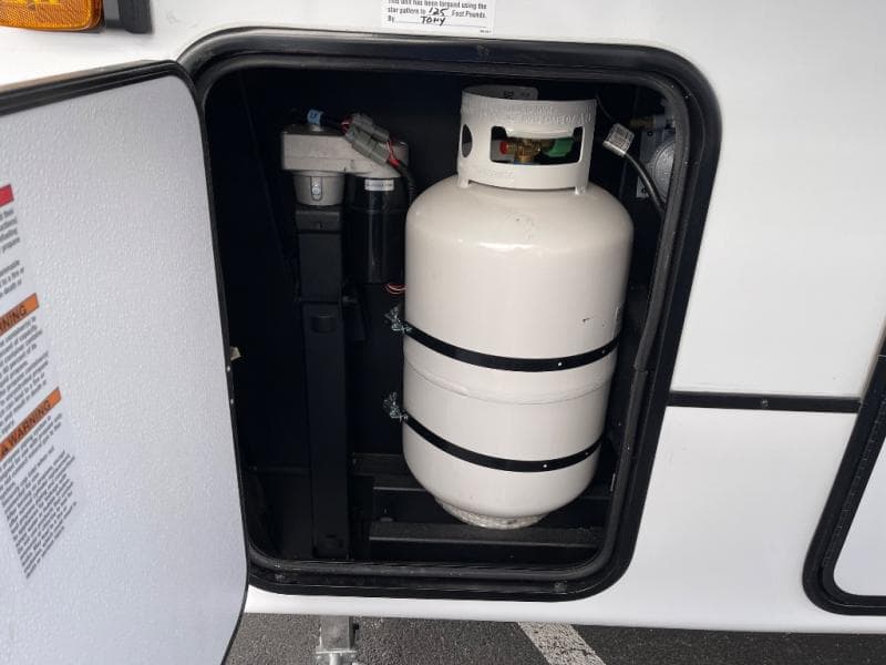 2025 Coachmen 2025 Coachmen Brookstone - thumbnail 16