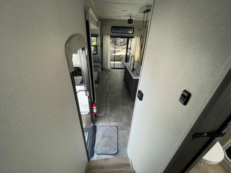 2025 Coachmen 2025 Coachmen Brookstone - thumbnail 54