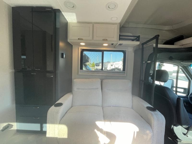 2025 Coachmen 2025 Coachmen Prism Select - thumbnail 11