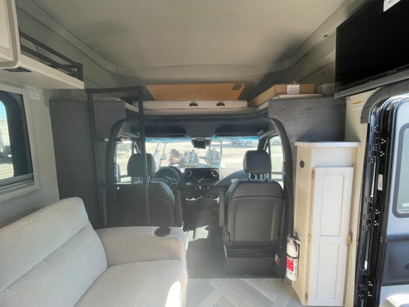 2025 Coachmen 2025 Coachmen Prism Select - thumbnail 8