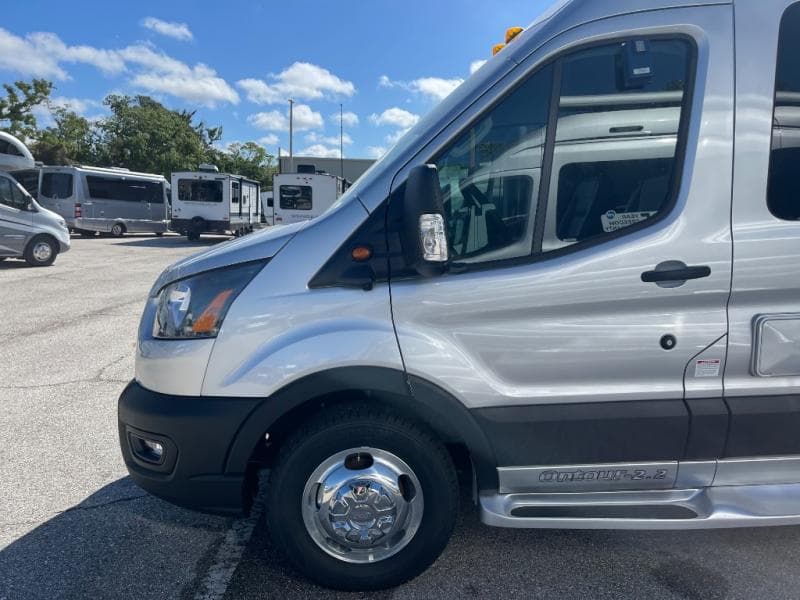 2025 Pleasure-Way 2025 Pleasure-Way Ontour - thumbnail 5