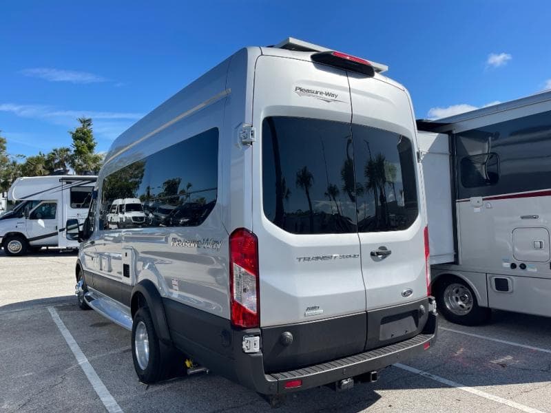 2025 Pleasure-Way 2025 Pleasure-Way Ontour - thumbnail 6