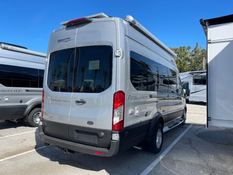 2025 Pleasure-Way 2025 Pleasure-Way Ontour - thumbnail 8