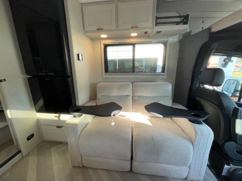 2025 Coachmen 2025 Coachmen Prism Select - thumbnail 10