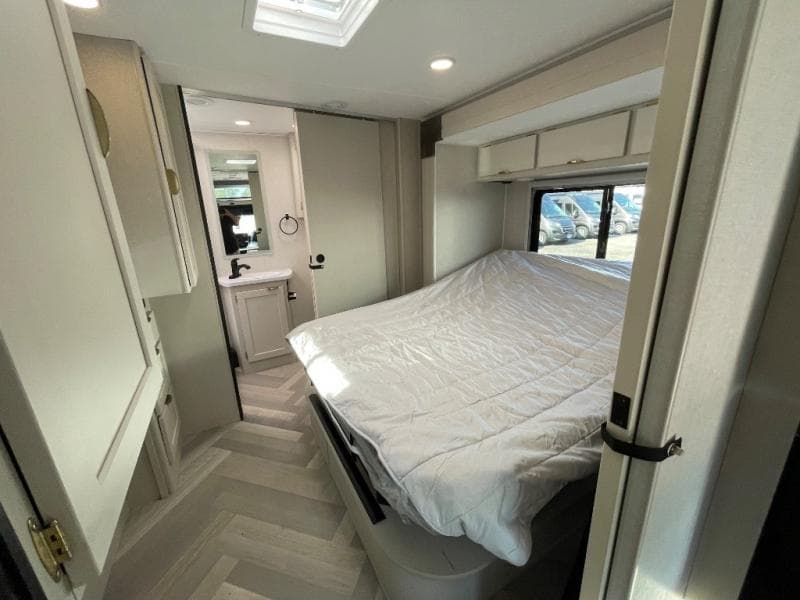 2025 Coachmen 2025 Coachmen Prism Select - thumbnail 24