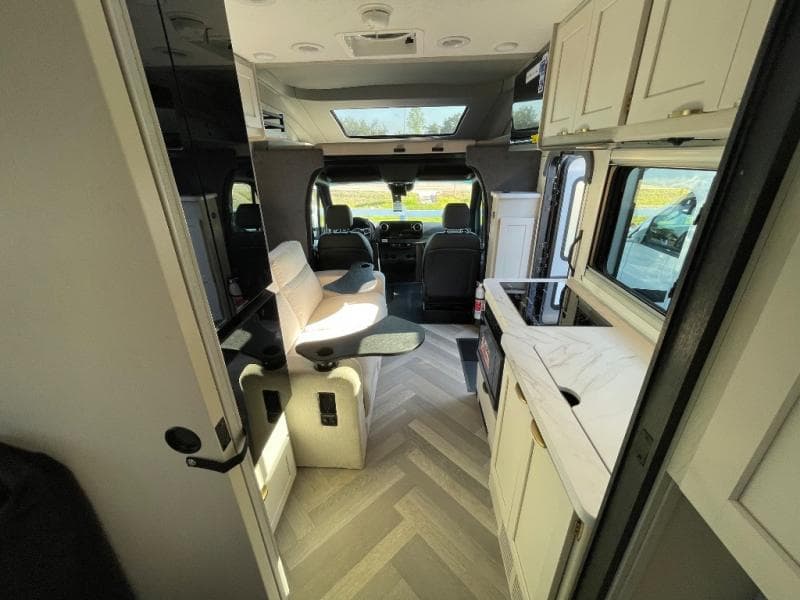 2025 Coachmen 2025 Coachmen Prism Select - thumbnail 43