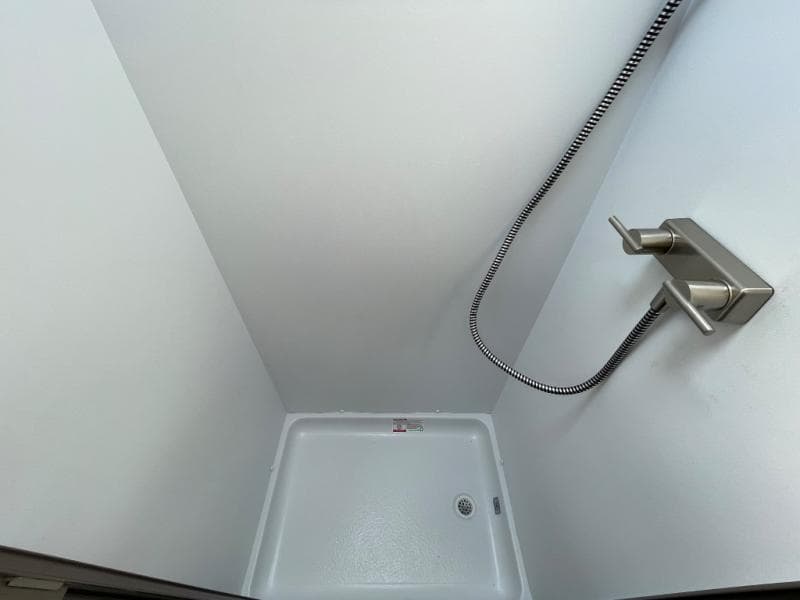 2025 Coachmen 2025 Coachmen Leprechaun - thumbnail 22