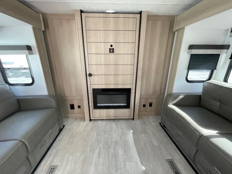 2025 Dutchmen 2025 Dutchmen Kodiak - thumbnail 11