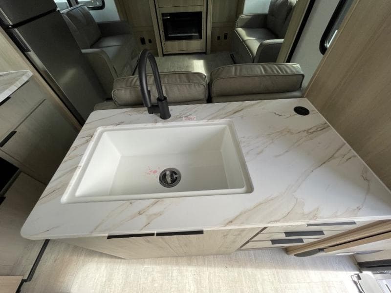 2025 Dutchmen 2025 Dutchmen Kodiak - thumbnail 17