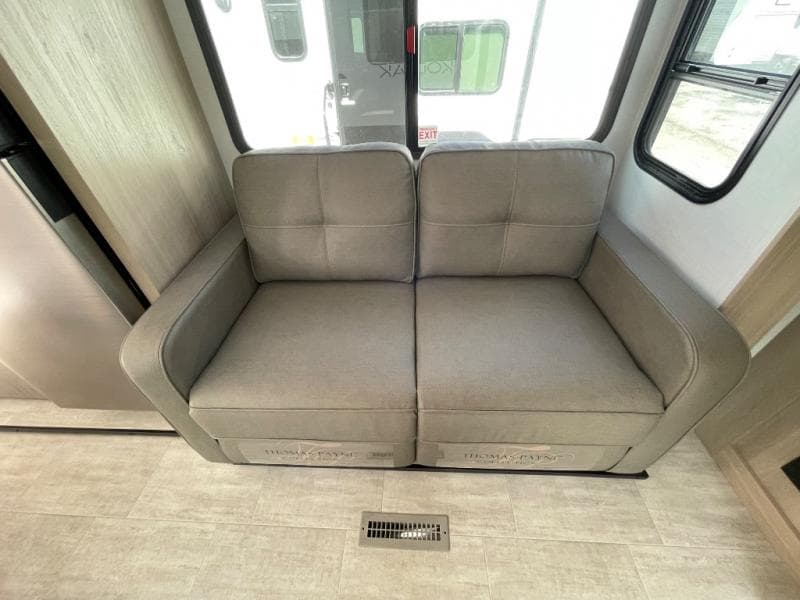 2025 Dutchmen 2025 Dutchmen Kodiak - thumbnail 25