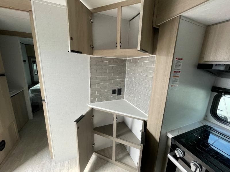 2025 Dutchmen 2025 Dutchmen Kodiak - thumbnail 26