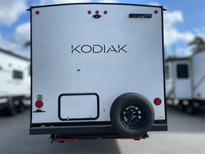 2025 Dutchmen 2025 Dutchmen Kodiak - thumbnail 5