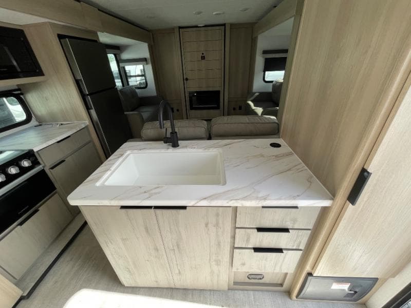 2025 Dutchmen 2025 Dutchmen Kodiak - thumbnail 9