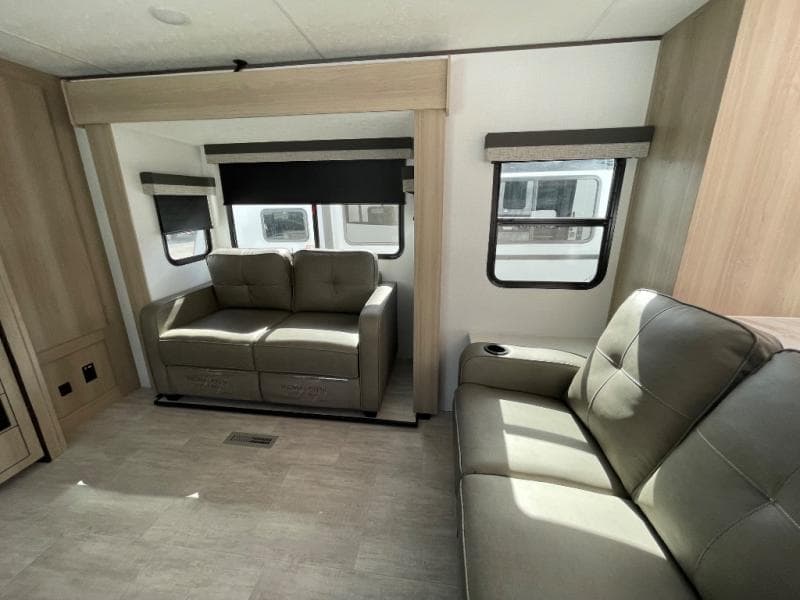 2025 Dutchmen 2025 Dutchmen Kodiak - thumbnail 10