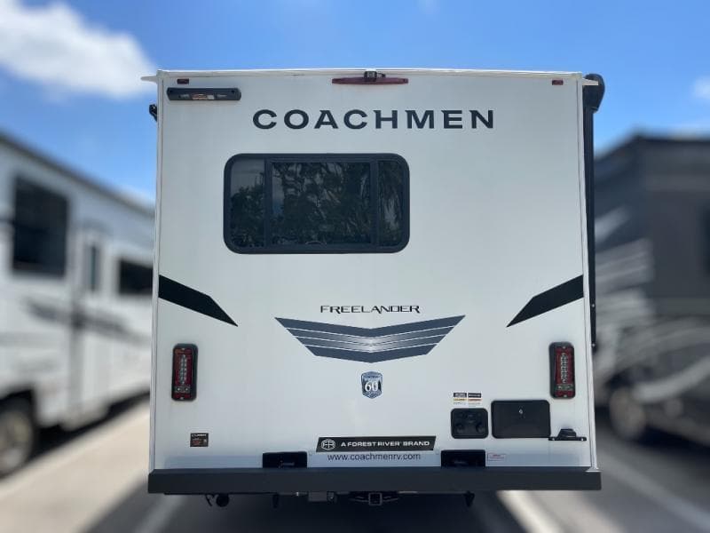 2025 Coachmen 2025 Coachmen Freelander - thumbnail 7