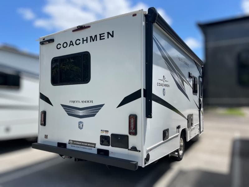 2025 Coachmen 2025 Coachmen Freelander - thumbnail 8