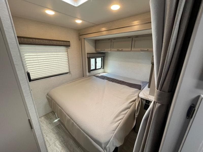 2025 Thor Motor Coach 2025 Thor Motor Coach Chateau Espec Essential - thumbnail 27