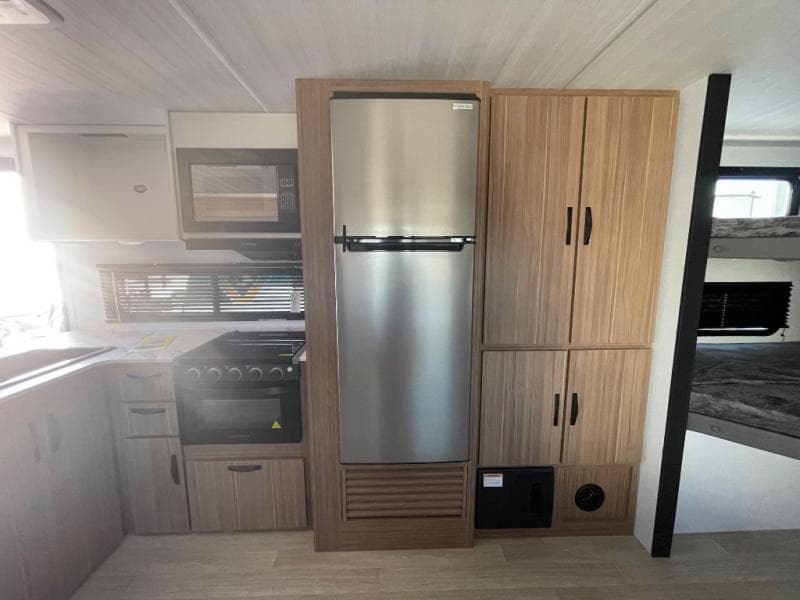 2025 Keystone RV 2025 Keystone RV Passport Classic - thumbnail 15