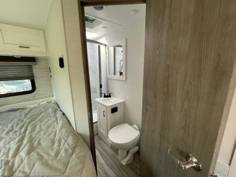 2025 Gulf Stream 2025 Gulf Stream Conquest - thumbnail 12