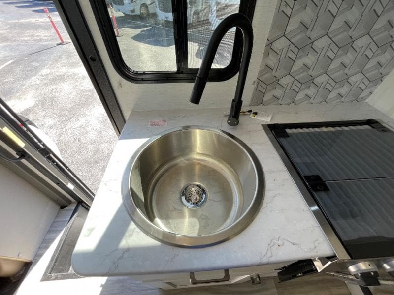 2025 Gulf Stream 2025 Gulf Stream Conquest - thumbnail 28