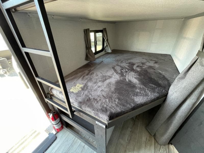 2025 Venture RV 2025 Venture RV Sienna - thumbnail 12