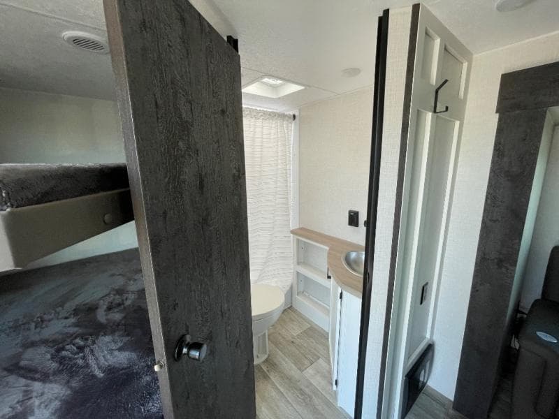 2025 Venture RV 2025 Venture RV Sienna - thumbnail 13