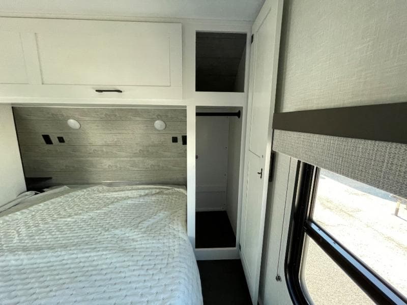 2025 Venture RV 2025 Venture RV Sienna - thumbnail 35