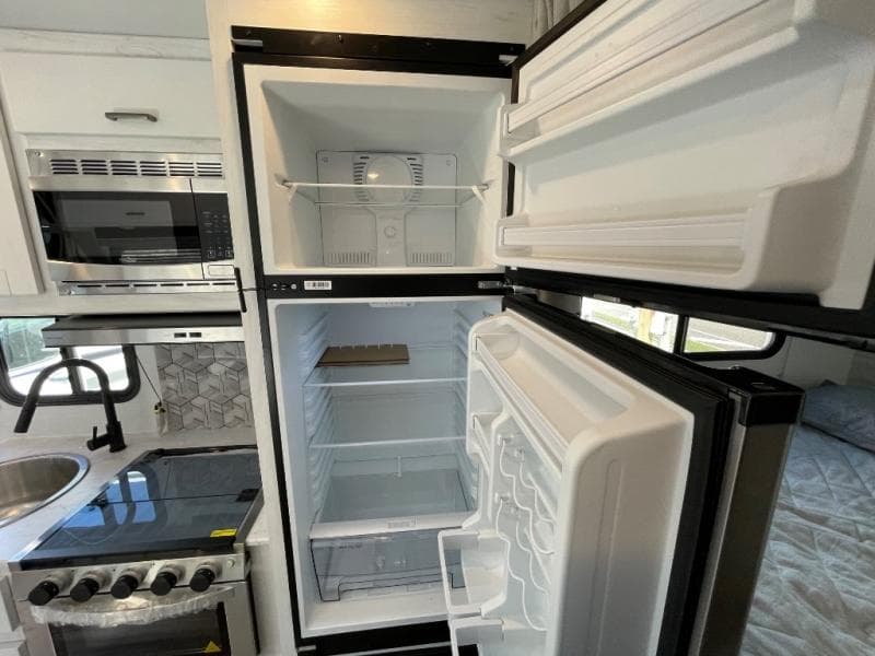 2025 Gulf Stream 2025 Gulf Stream Conquest - thumbnail 16