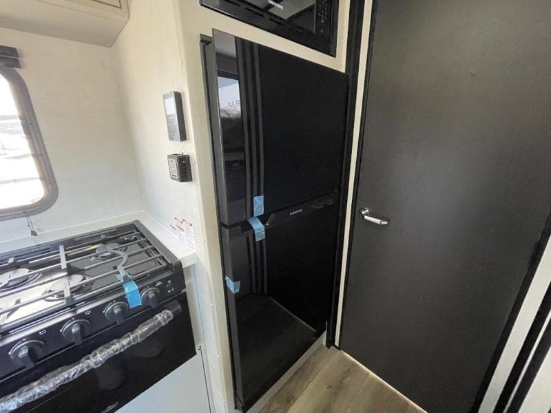 2025 Encore RV 2025 Encore RV Revue - thumbnail 13