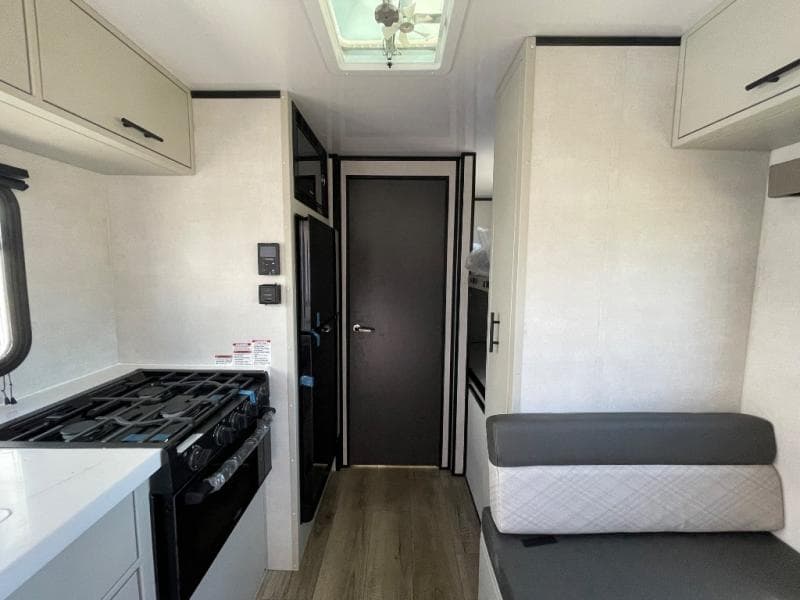 2025 Encore RV 2025 Encore RV Revue - thumbnail 8