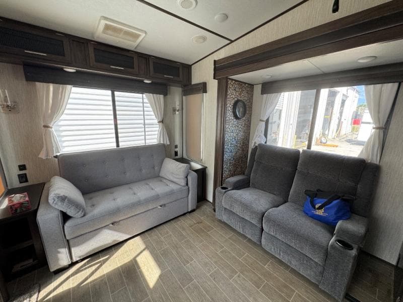 2020 Cherokee Alpha Wolf 2020 Cherokee Alpha Wolf ARCTIC WOLF - thumbnail 10