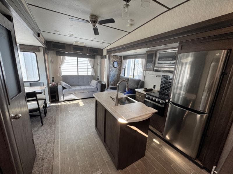 2020 Cherokee Alpha Wolf 2020 Cherokee Alpha Wolf ARCTIC WOLF - thumbnail 8