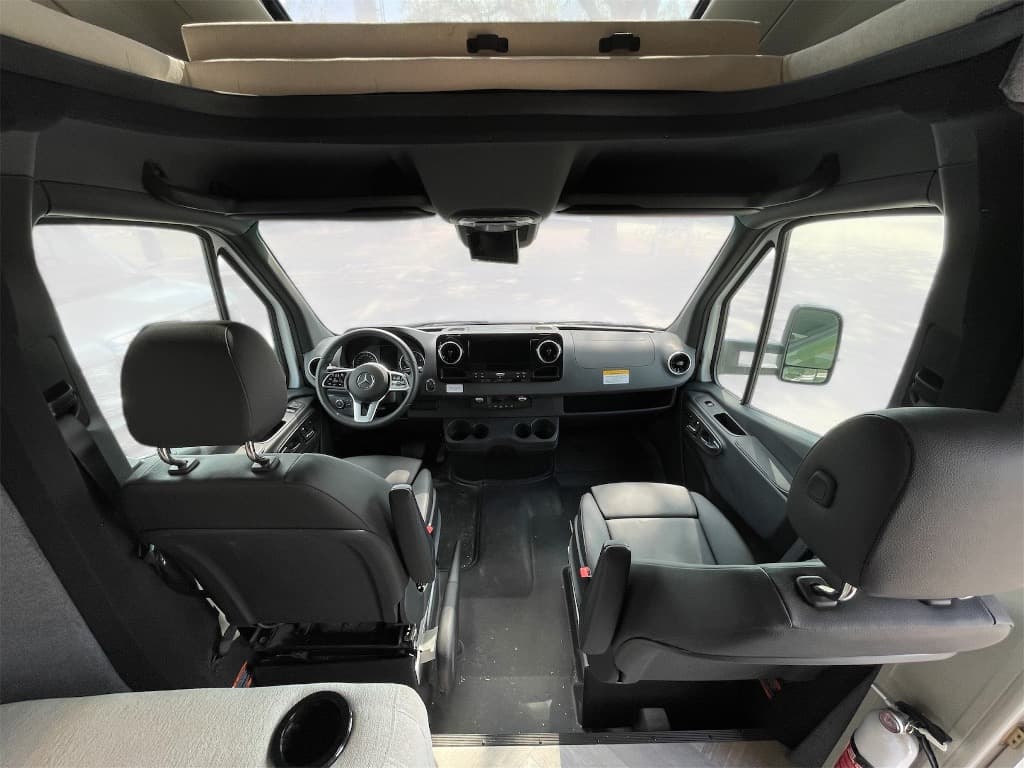 2025 Coachmen 2025 Coachmen Prism Elite - thumbnail 5