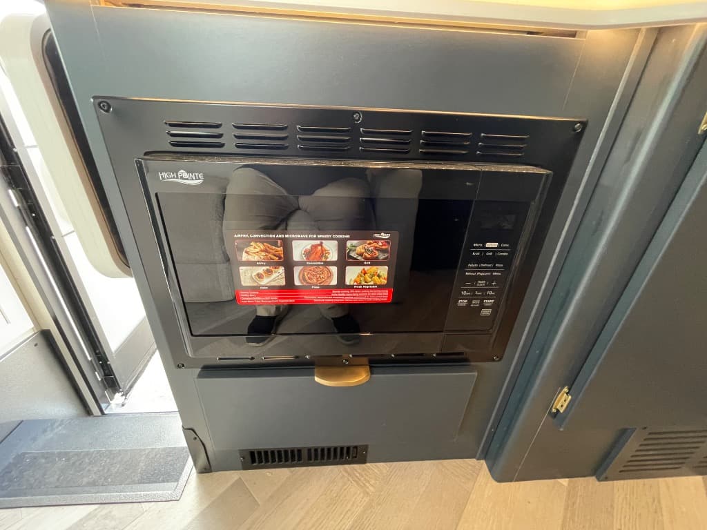 2025 Coachmen 2025 Coachmen Prism Elite - thumbnail 14