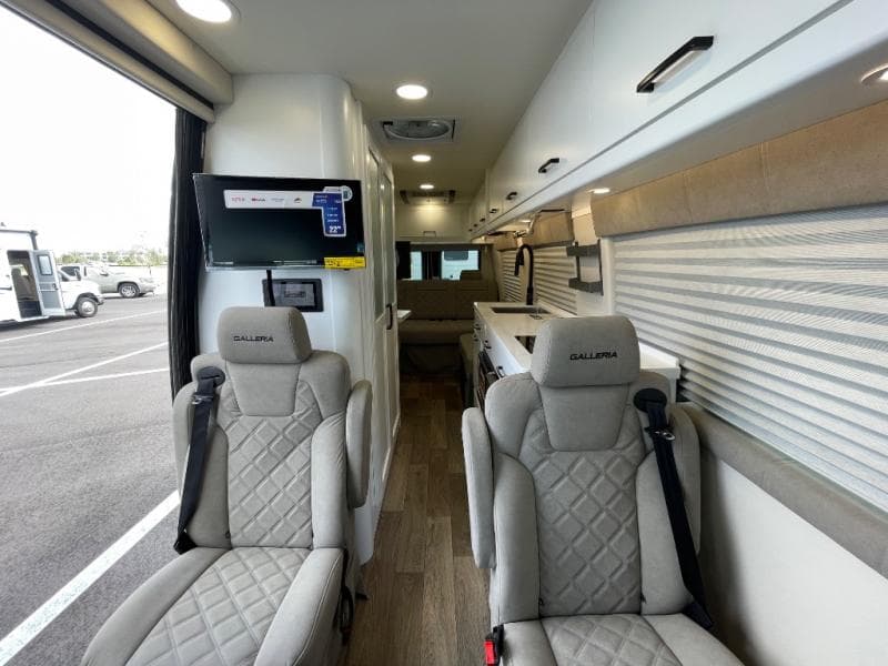 2025 Coachmen 2025 Coachmen Galleria - thumbnail 11