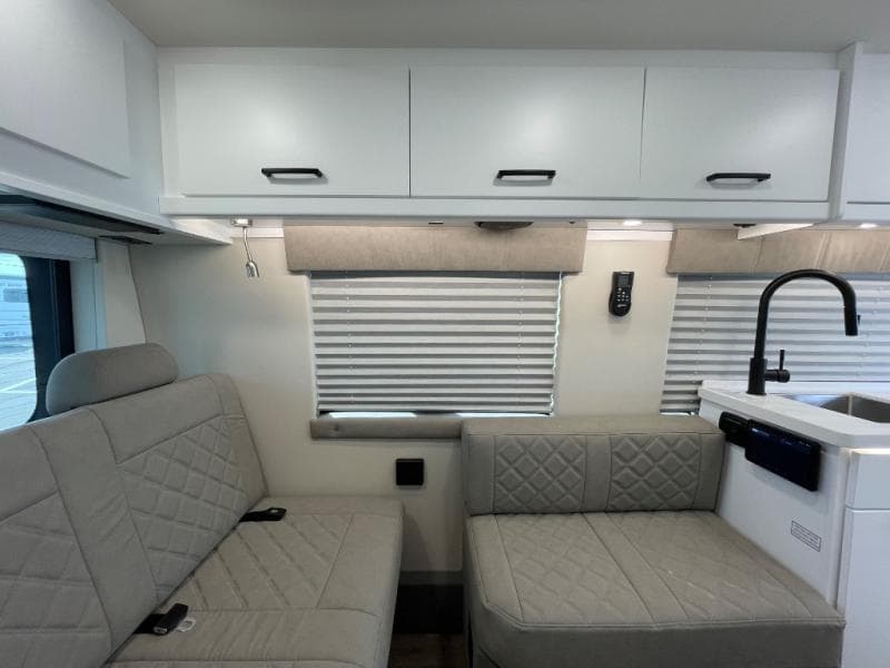 2025 Coachmen 2025 Coachmen Galleria - thumbnail 17