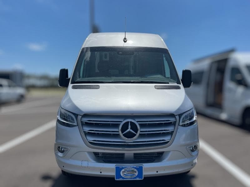 2025 Coachmen 2025 Coachmen Galleria - thumbnail 3