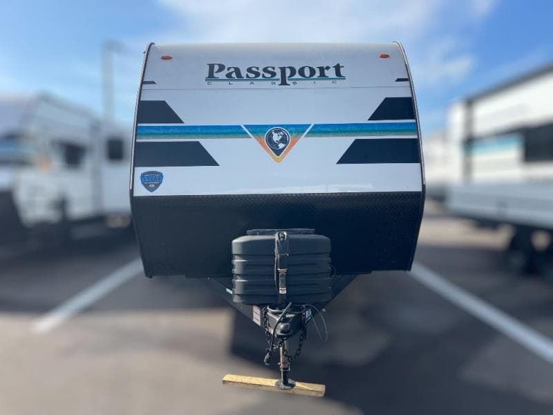 2025 Keystone RV 2025 Keystone RV Passport Classic - thumbnail 3